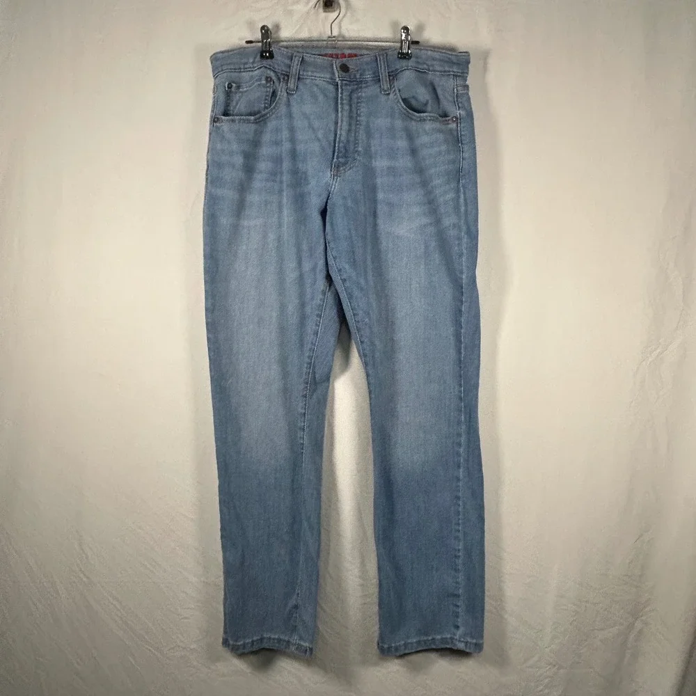 Lucky Brand Jeans Mens 32x30 Light Blue Wash Straight Leg Classic Denim Pants
